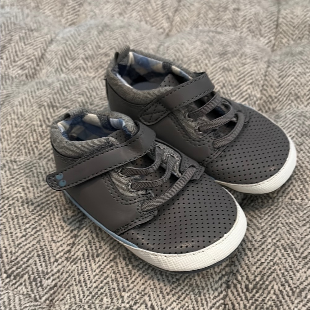 Stride Rite Surprize Ben size 12-18 mths